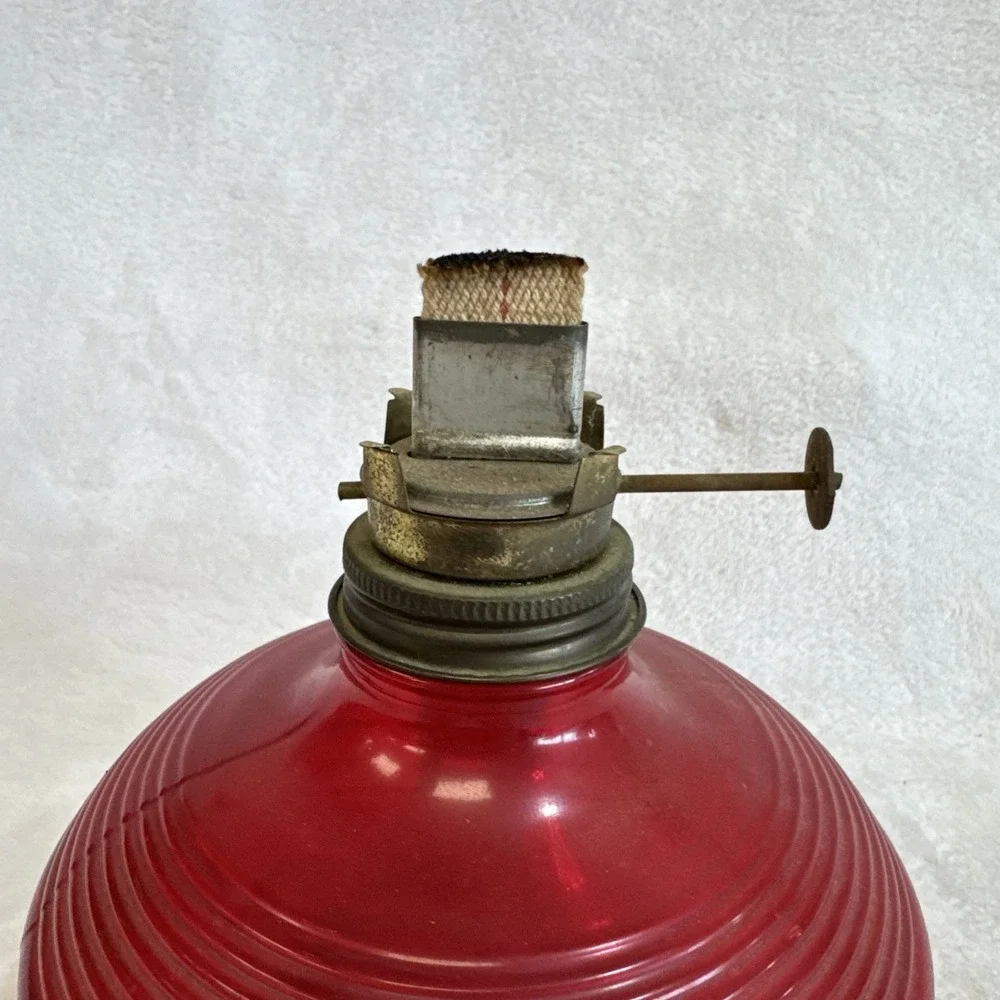 Vintage Red Glass Oil Lamp, Diamond & Ribbed Pattern, Kerosene Lantern‎